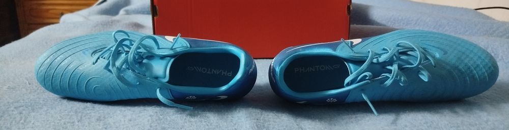 Chuteiras Nike Phantom GX II Academy FG ( APENAS EM ÉVORA )/MG