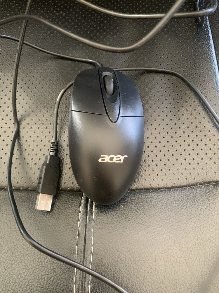 Rato com fio acer