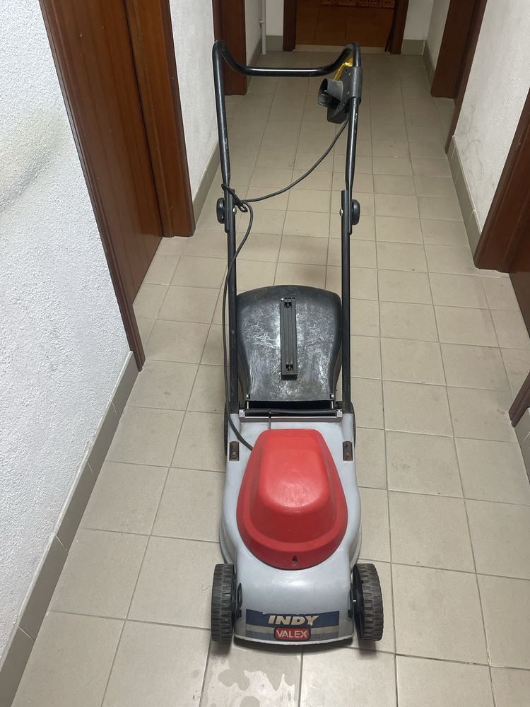 Maquina Cortador de relva