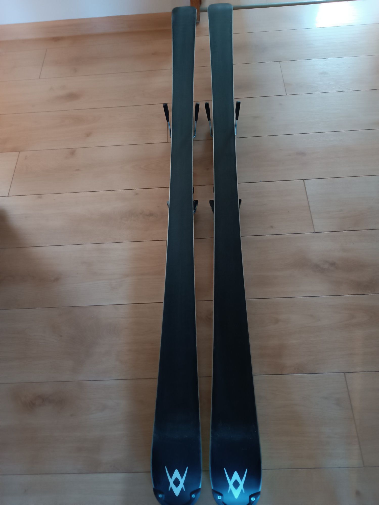 NARTY VOLKL Racetiger racing SL 160