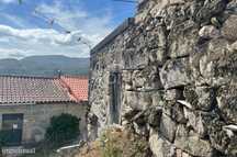Moradia em ruinas T5 em terreno de 269 m2, em Britelo, Ponte da Barca