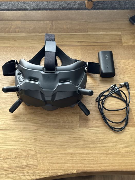 DJI FPV Goggles v2.