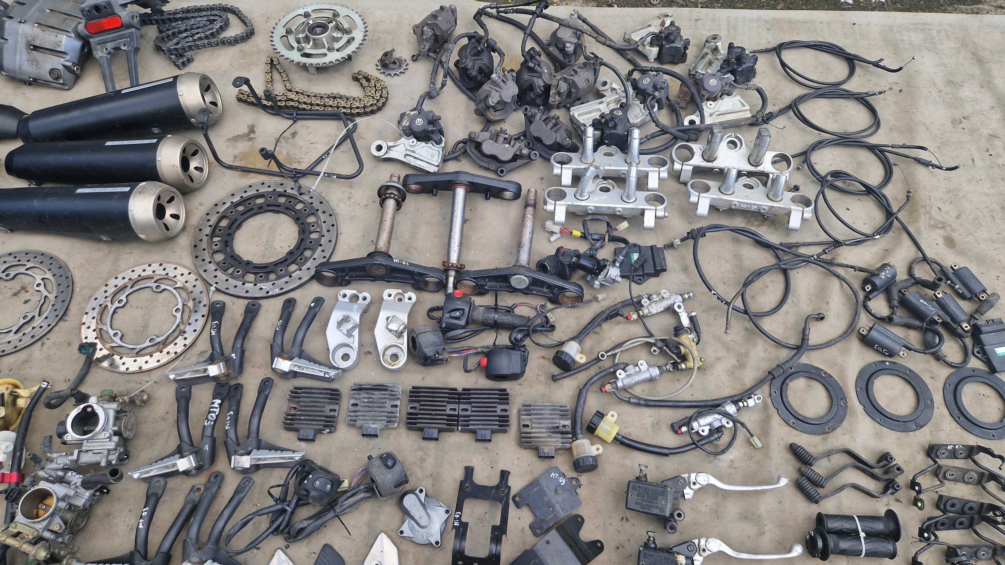 Yamaha MT03 MT - 03 amortyzator napęd łańcuch zębatka zacisk tarcza oś