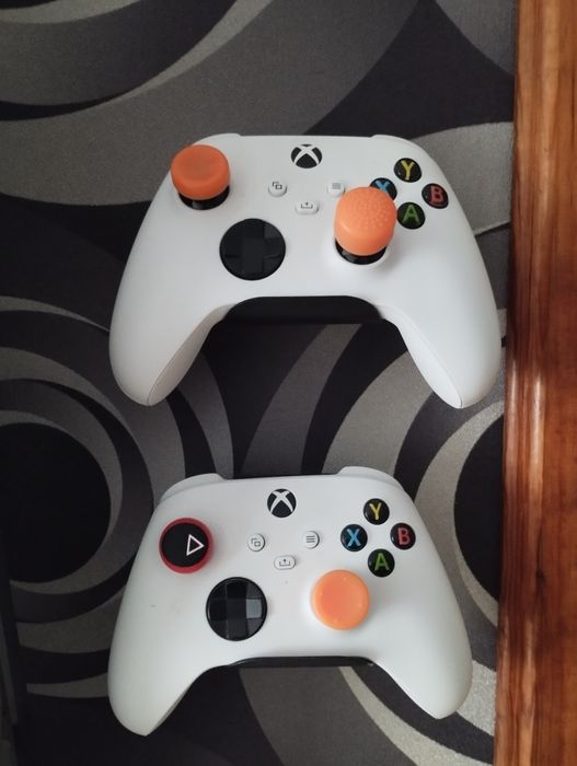 Xbox series S 512гб та 2 геймпади