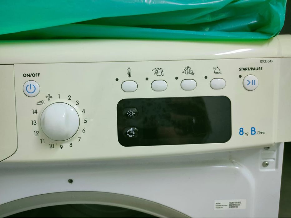 Máquina de secar roupa INDESIT