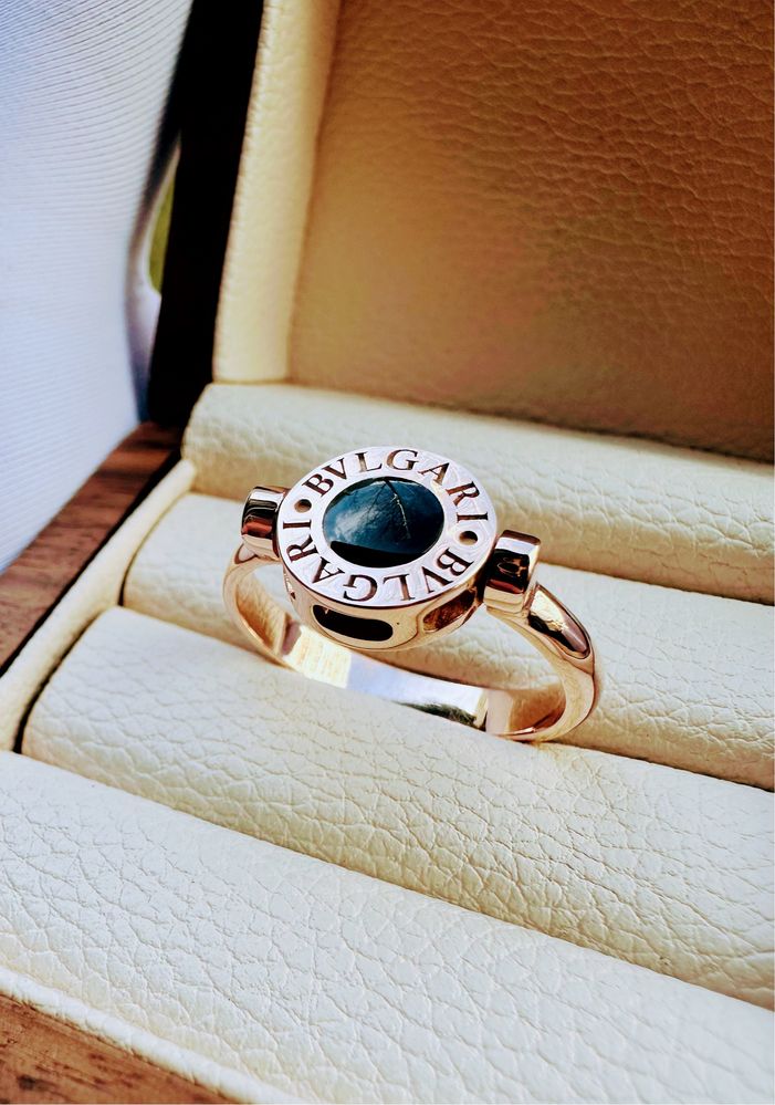 Золотое кольцо bvlgari с бриллиантами