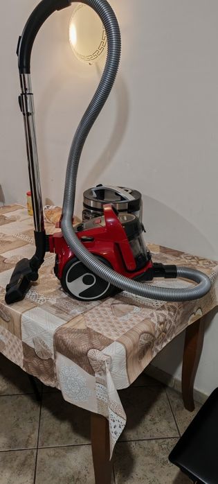 Продам майже новий пилосос Бош