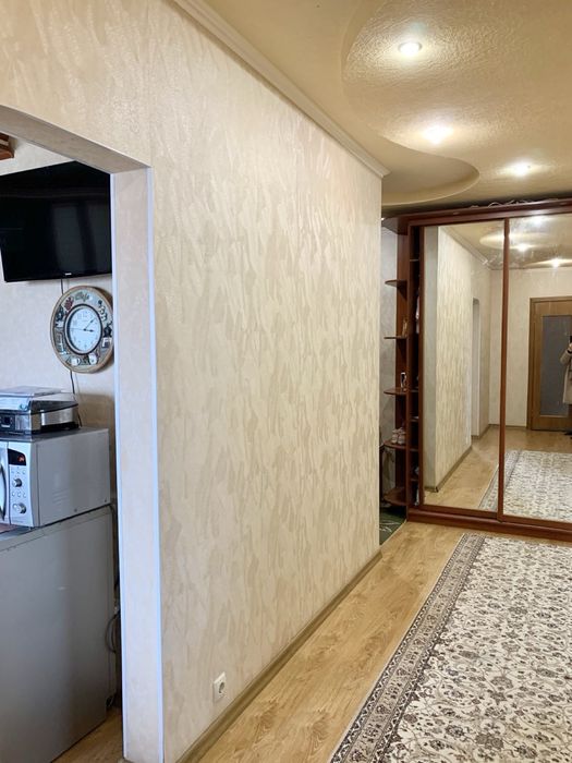 Продам 5-ти кімнатну квартиру з АО  ДНС поруч з річкою