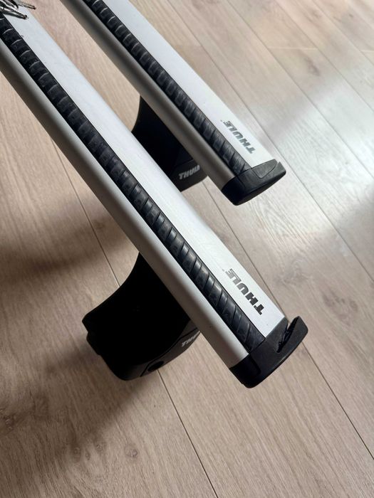Bagażnik dachowy do Volvo V60 (10-18) Thule WingBar srebrny / używany