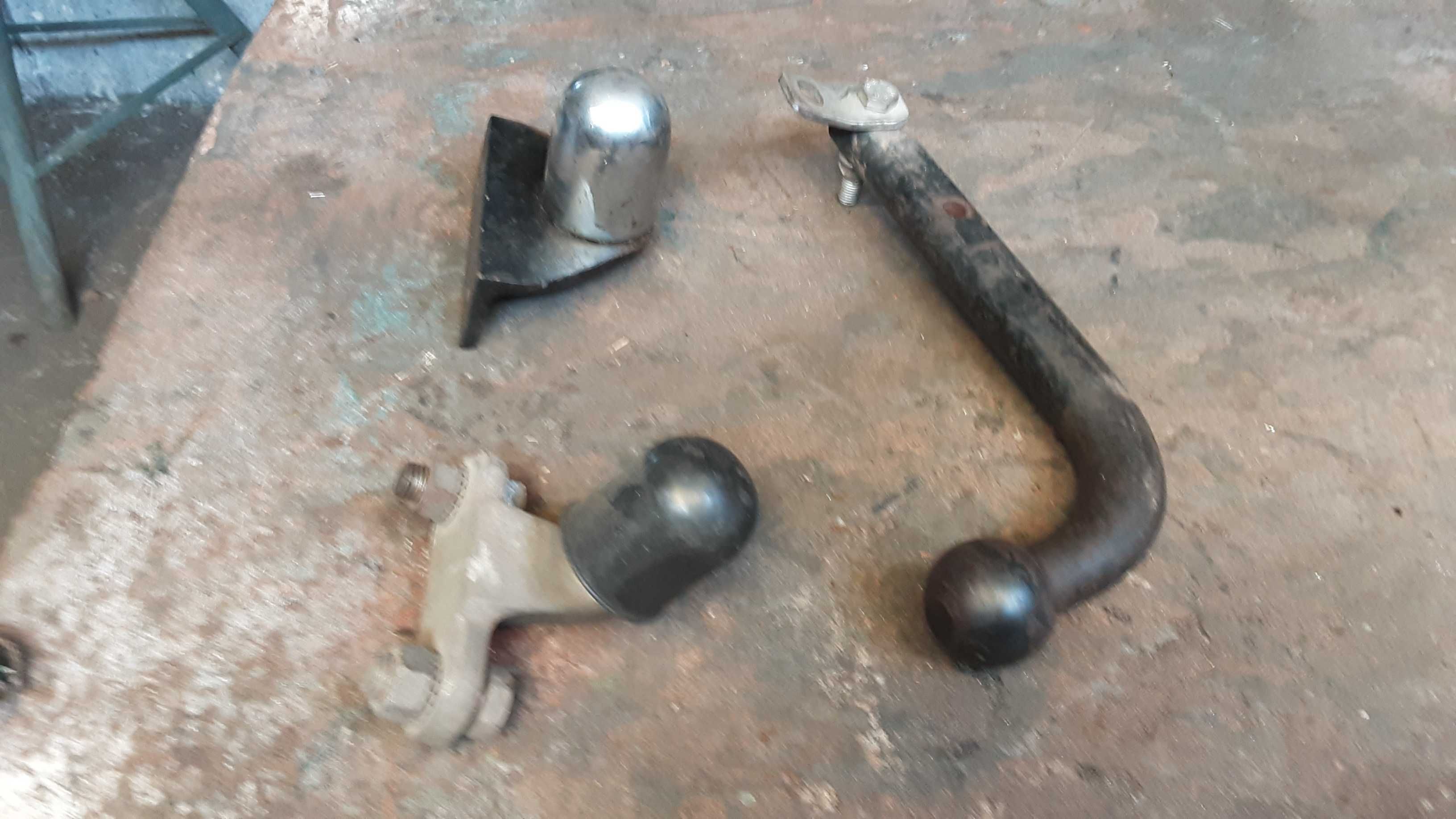 Gancho com bola de reboque