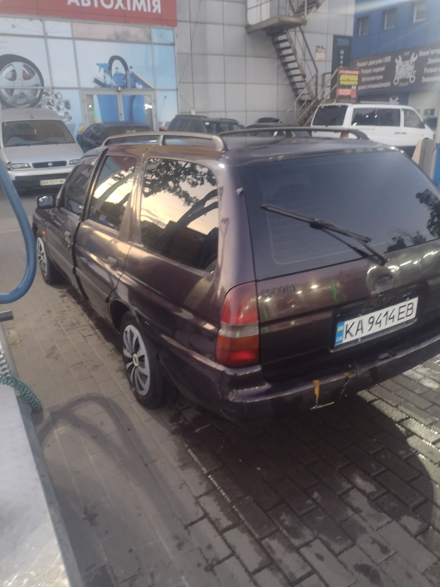 Ford eskord 1.6 1996 року