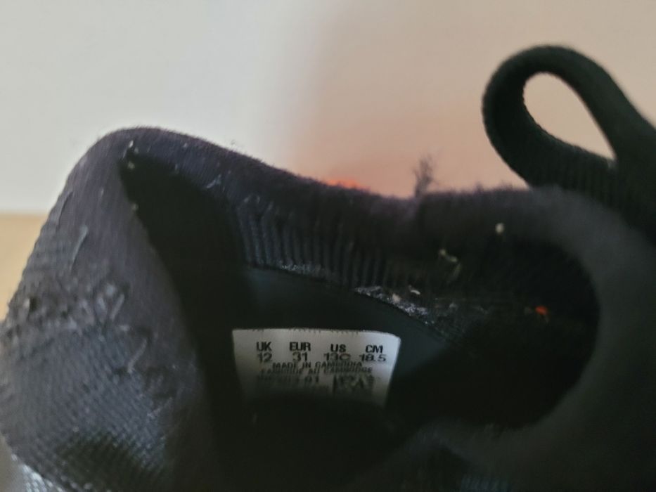 Buty sportowe halówki Puma Future r.31 (18,5cm)