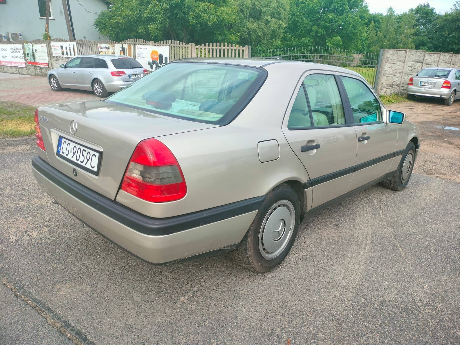 Mercedes klasa C model w 202 c180 z 1996 roku!!