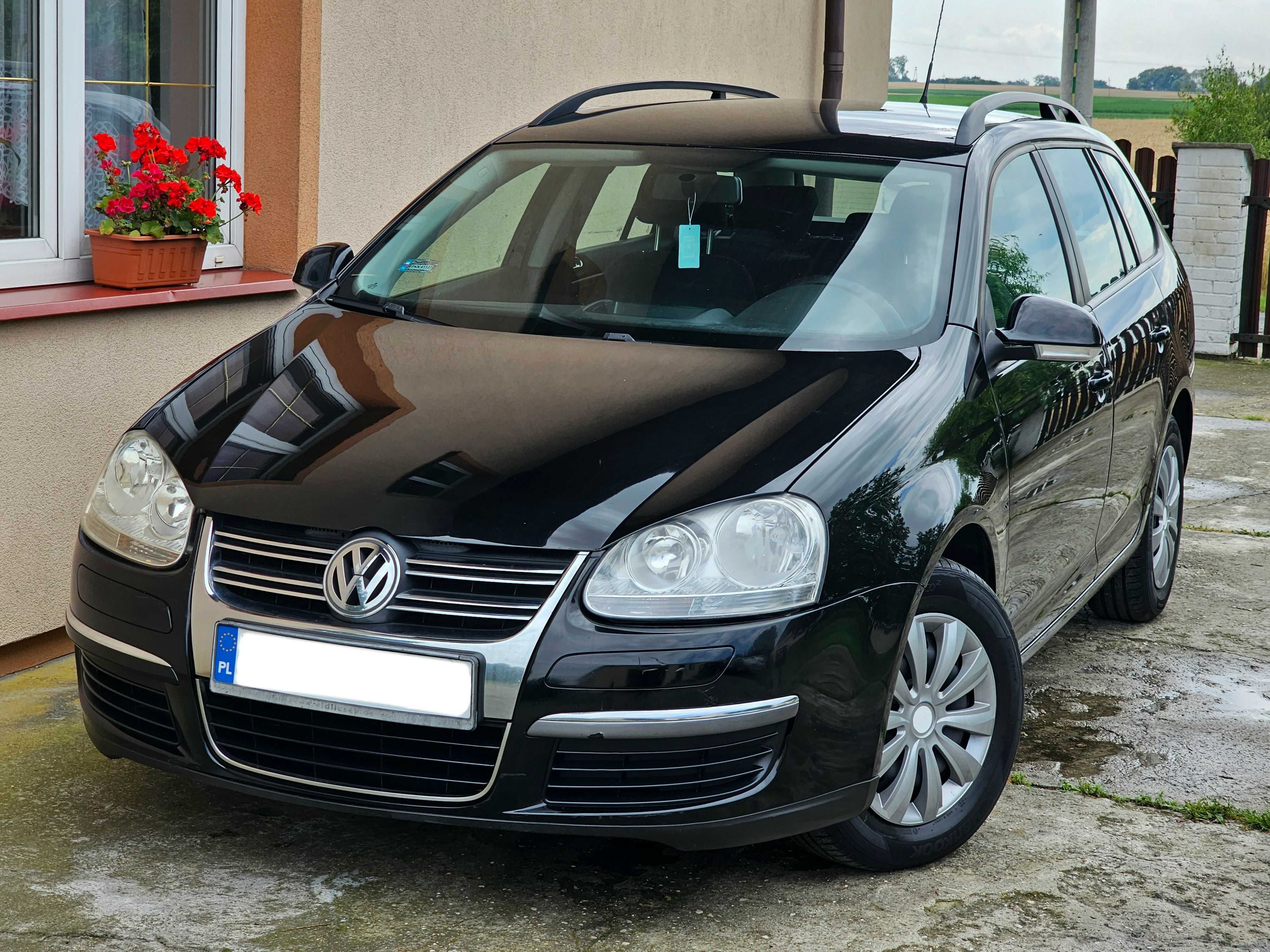 VW Golf 1,6 MPI Benzyna, 2009r. Czarny,Klima,Stan Bardzo Dobry.Polecam