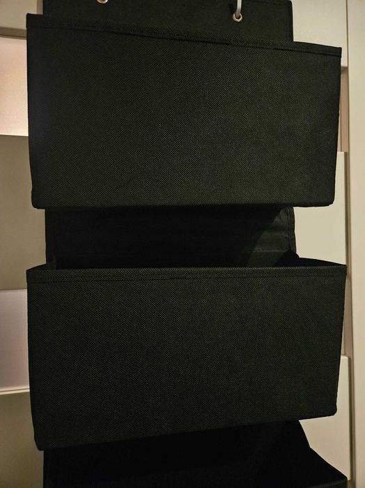 Wiszący organizer do powieszenia z 4 kieszeniami na drzwi czarny