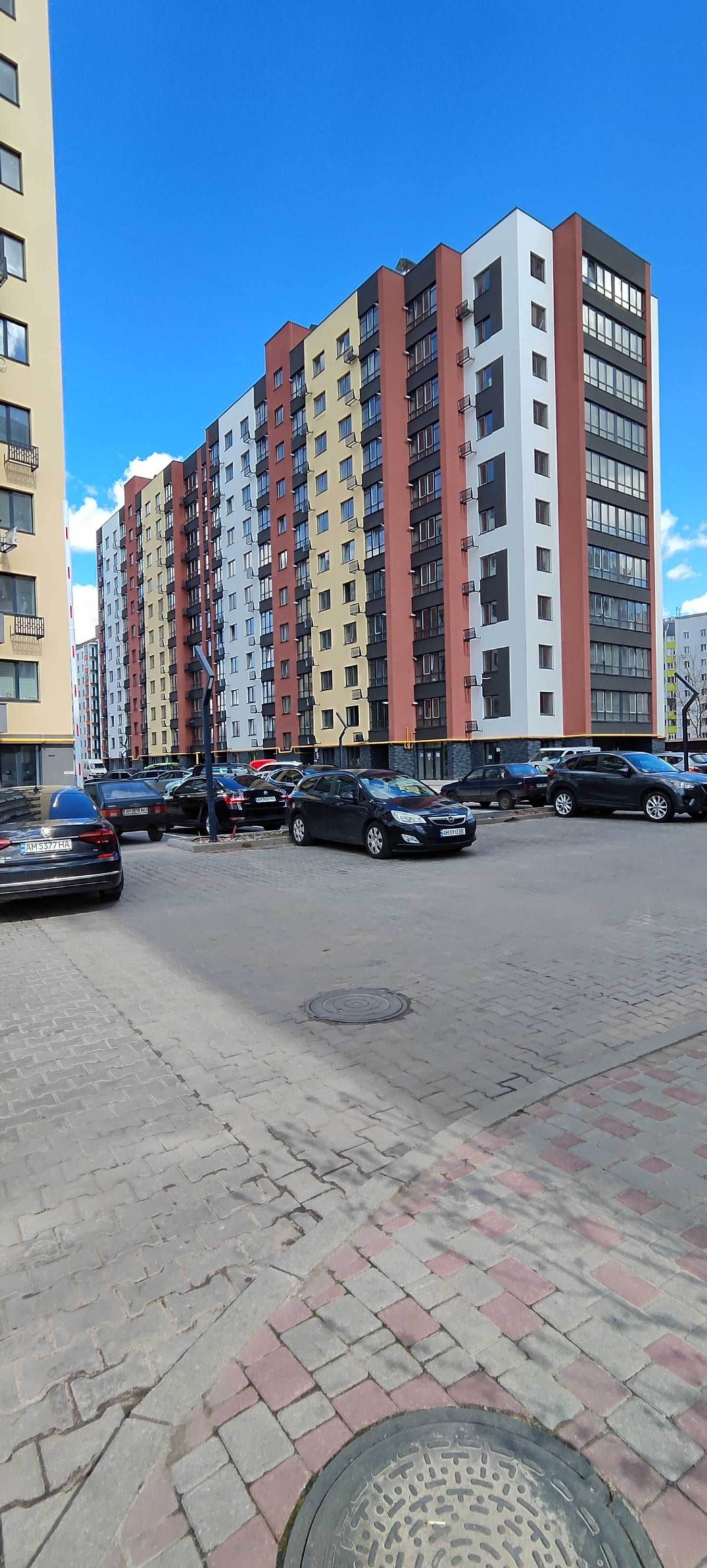 Продається однокімнатна квартира в новобудові.Цегляний будинок.