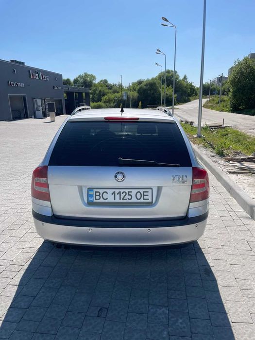 Продам Шкоду Октавія
