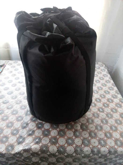 Зимній спальний мішок