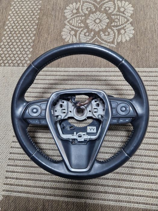 Руль на Toyota Camry 70