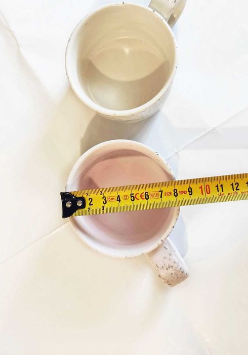 Nakrapiane filiżanki na kawę mini kubki różowy kremowy dwupak komplet