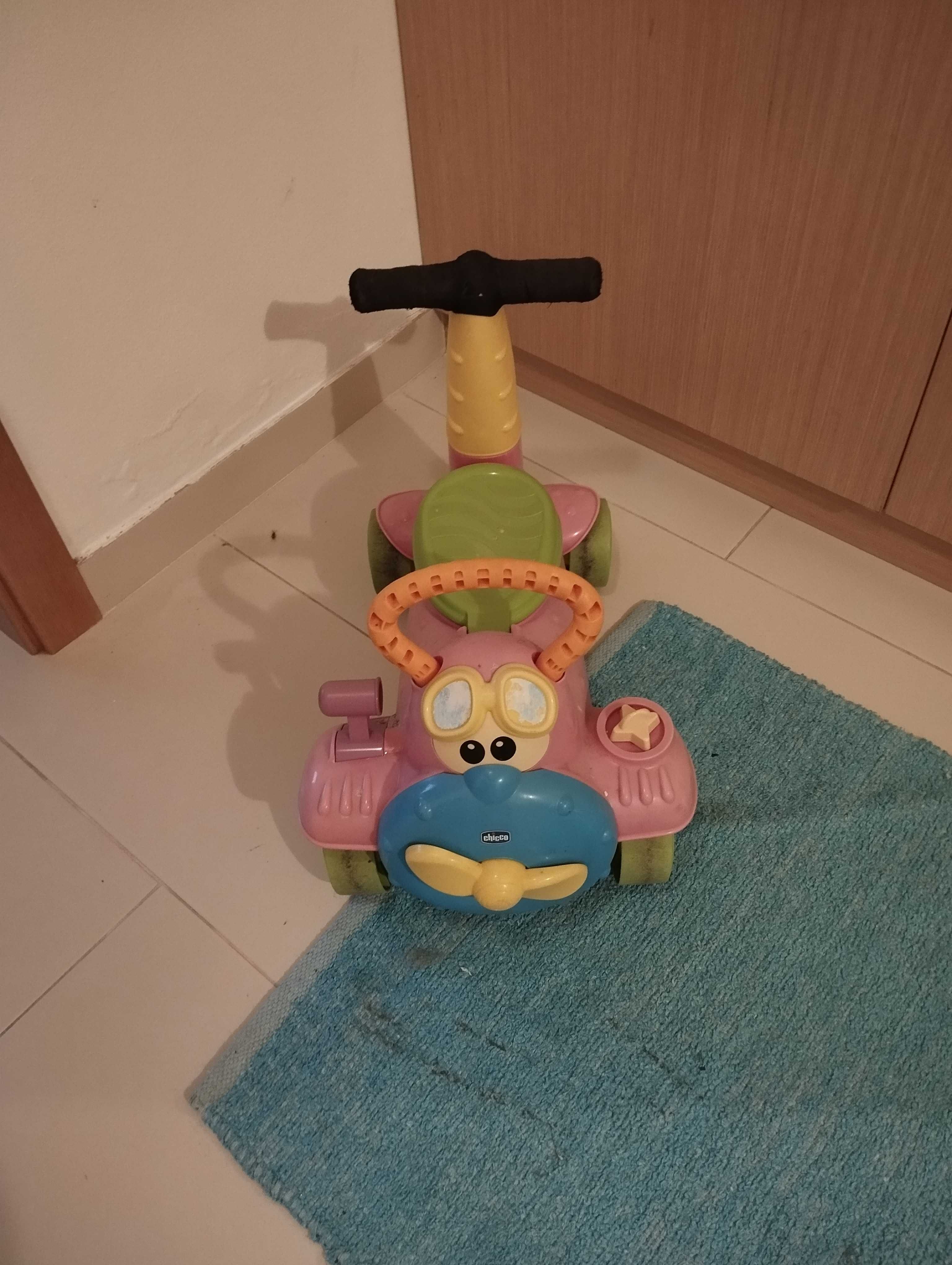 Trotinete e andador Chicco