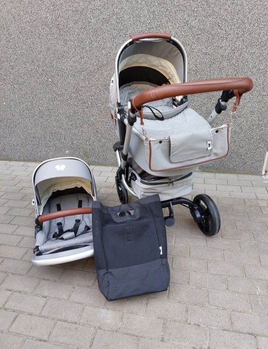 Wózek dziecięcy 2 w Niemieckiej  marki BONAVI.1