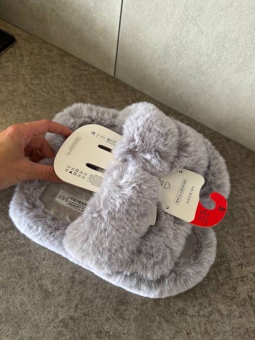 Капці пухнасті тапочки 36/37 Primark