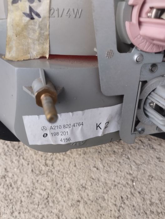 Farolim traseiro Mercedes classe E w210