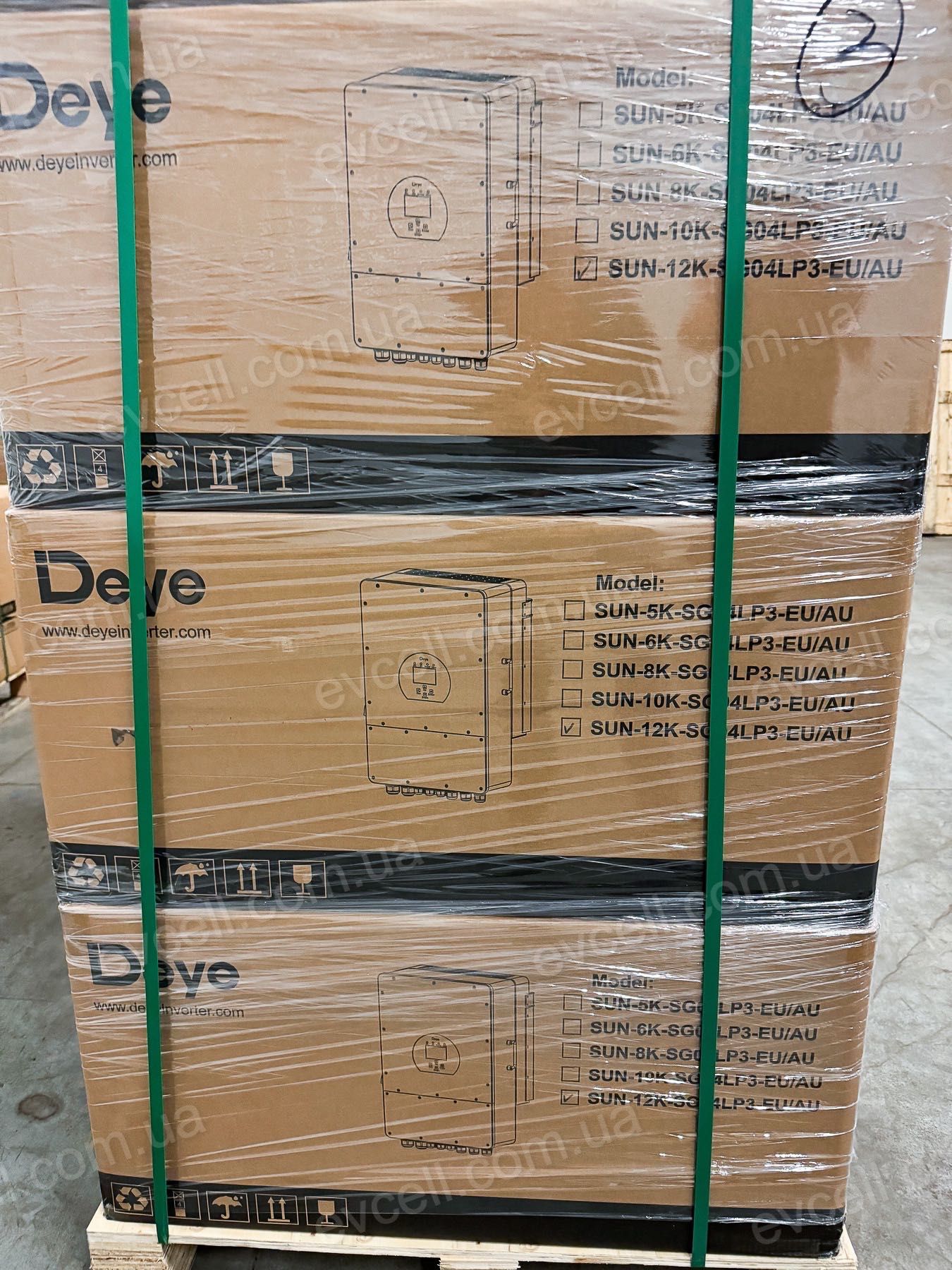 Гібридний інвертор DEYE SUN-12K-SG04LP3-EU 12kW, 3 Фази, 48V, Wi-Fi