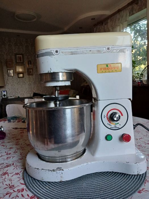 Міксер настільний Frosty LR-FM-5