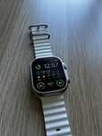 Apple Watch Ultra 49mm (2022) - Titânio Natural