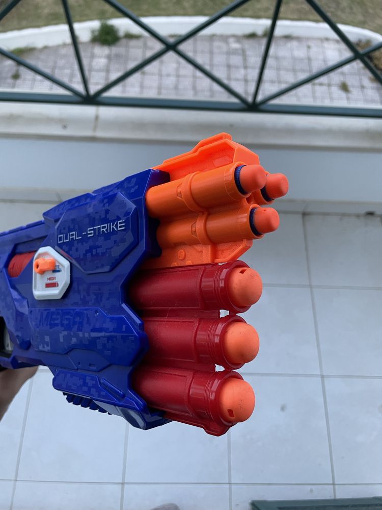 Nerf Dual-Strike