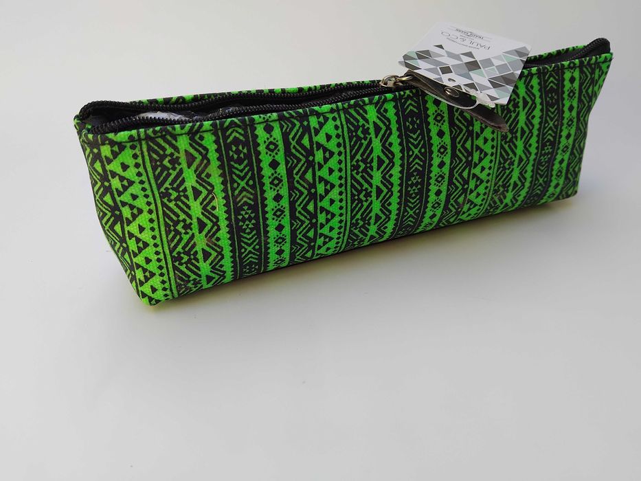 Piórnik etui saszetka nowy