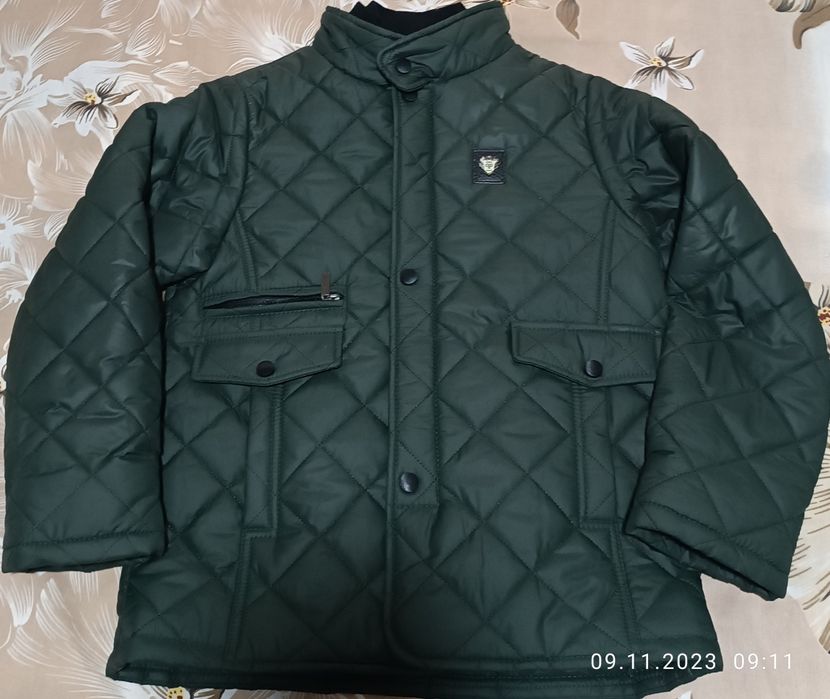 Продам курточку осінь весна на хлопчика