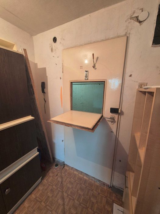 Magazyn Lokal Pomieszczenie 12m2 os. Piastowskie prąd + CO usługowe