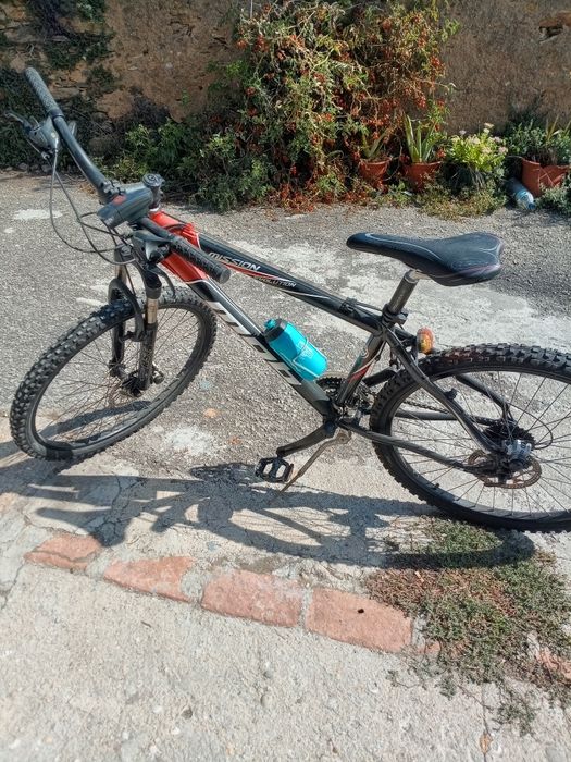 Vendo bicicleta esta como nova usada duas vezes