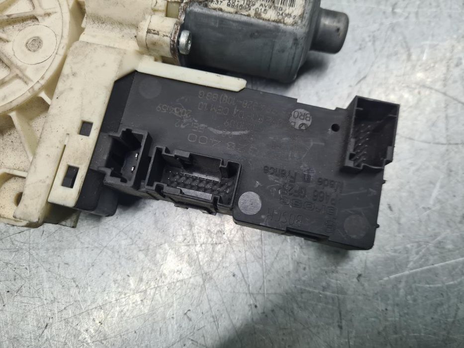 Motor vidro frente esquerdo PEUGEOT 407 (6D_)