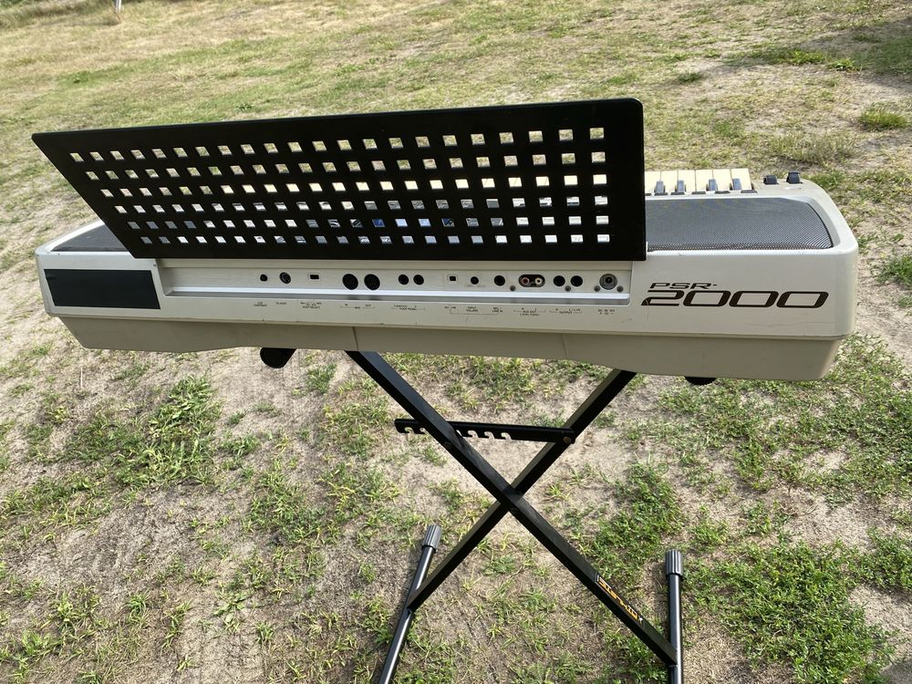 Yamaha PSR 2000 keyboard