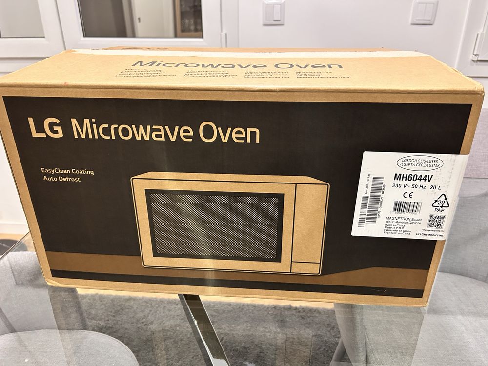 Microondas LG MH6044V