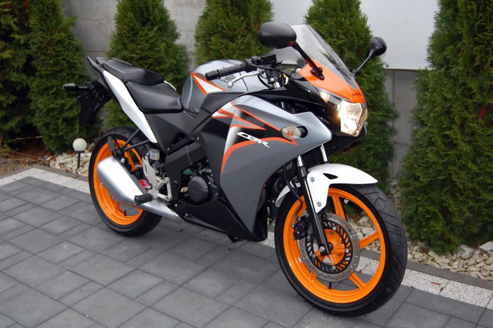 Honda CBR Honda Cbr 125 r 2014r raty transport niemcy TOP zamów pod dom