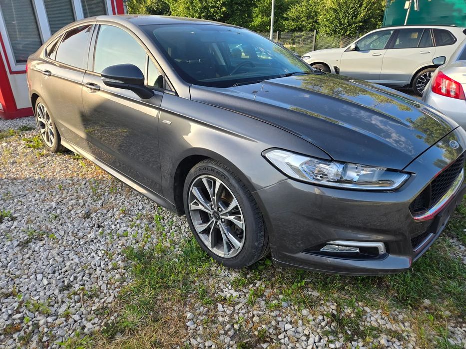 Ford Mondeo ST line