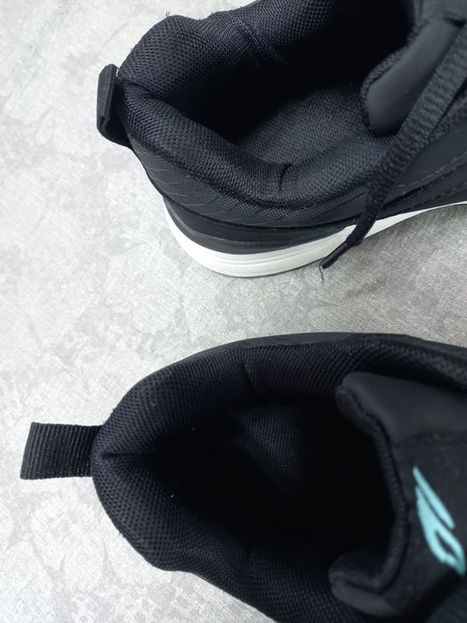 Крассовки кросівки 38 рр, 25см