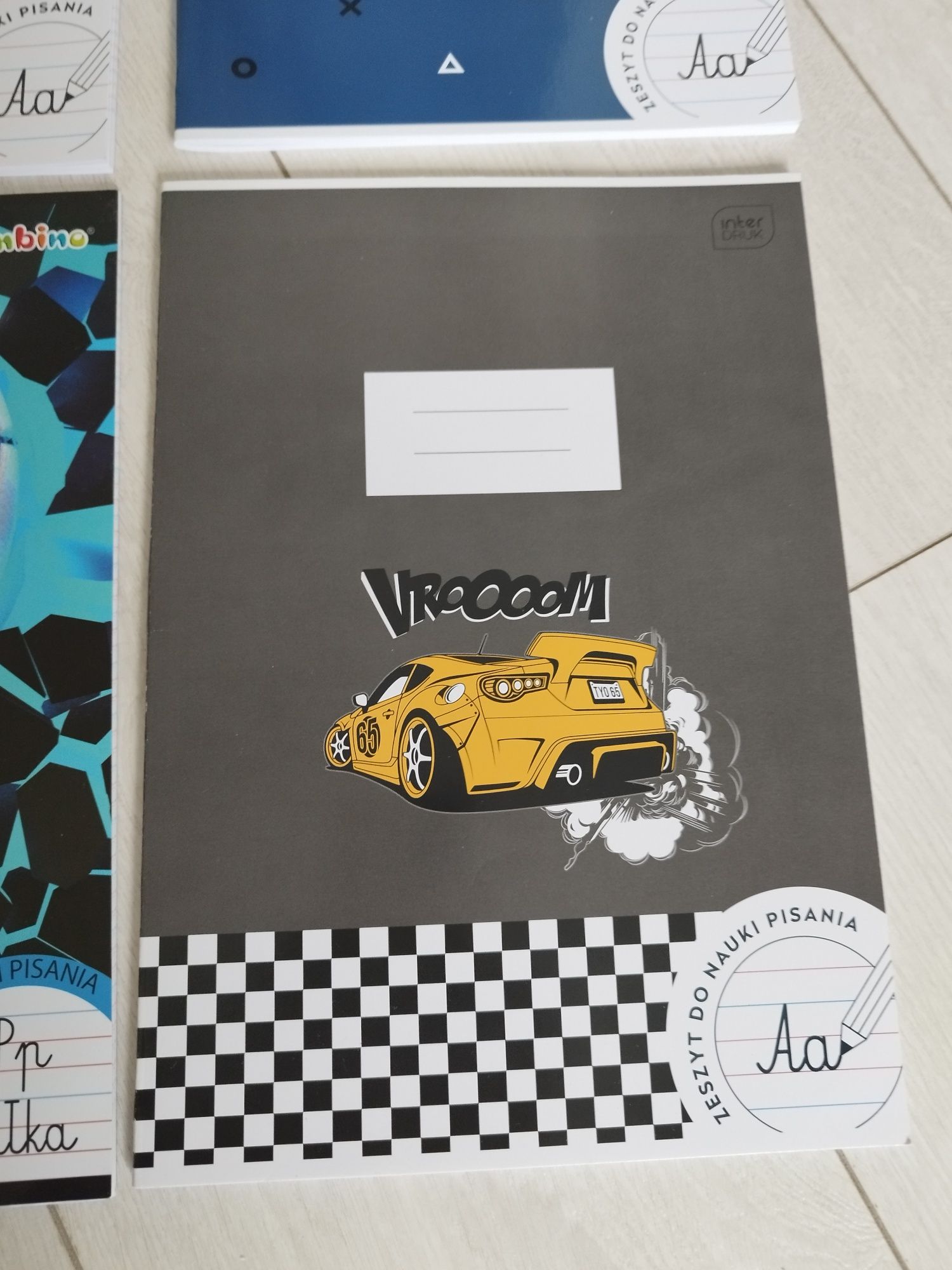 4 Zeszyty do nauki pisania A4 32 kartek w trzy linie Zeszyt  zestaw