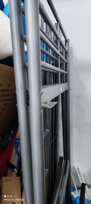 Cama alta IKEA usada