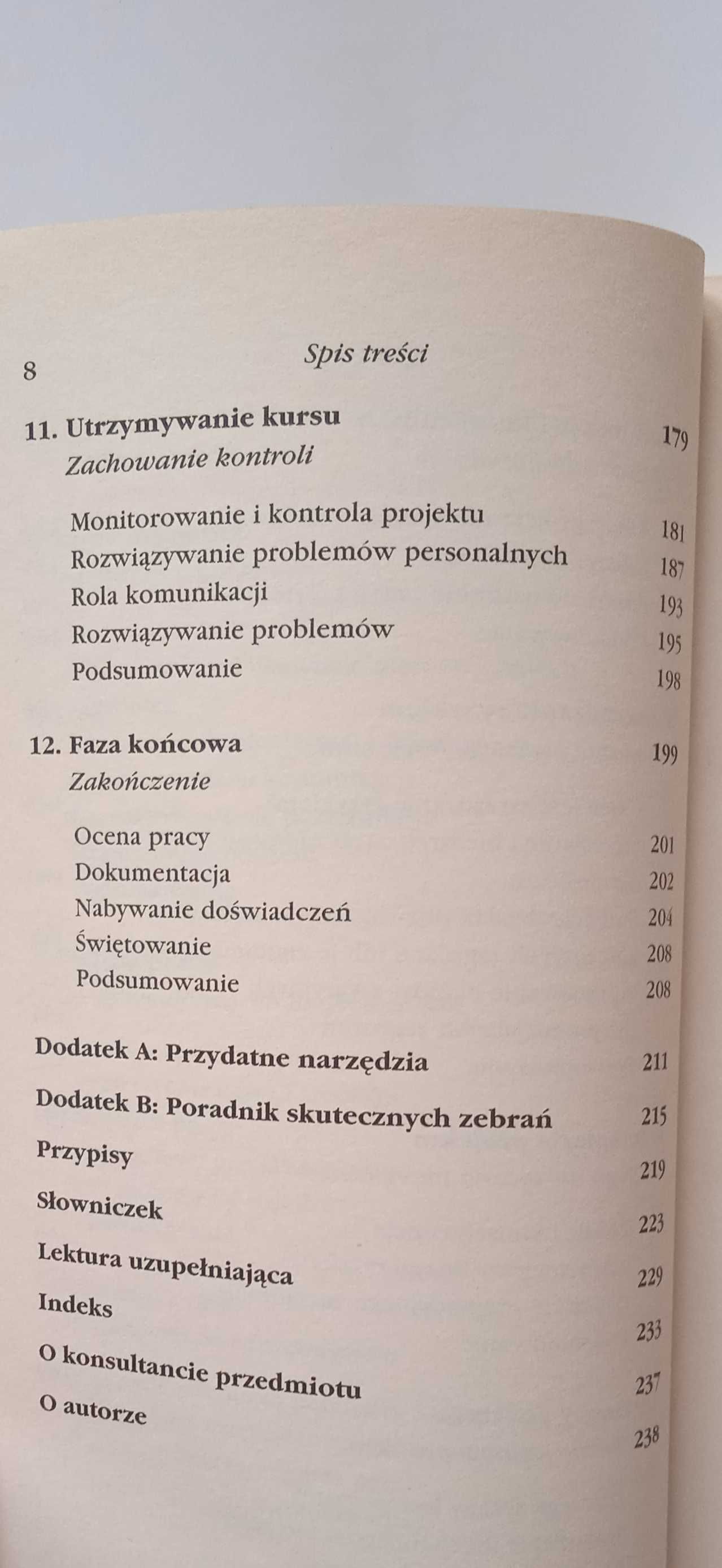 książka "Zarządzanie projektami małymi i dużymi"