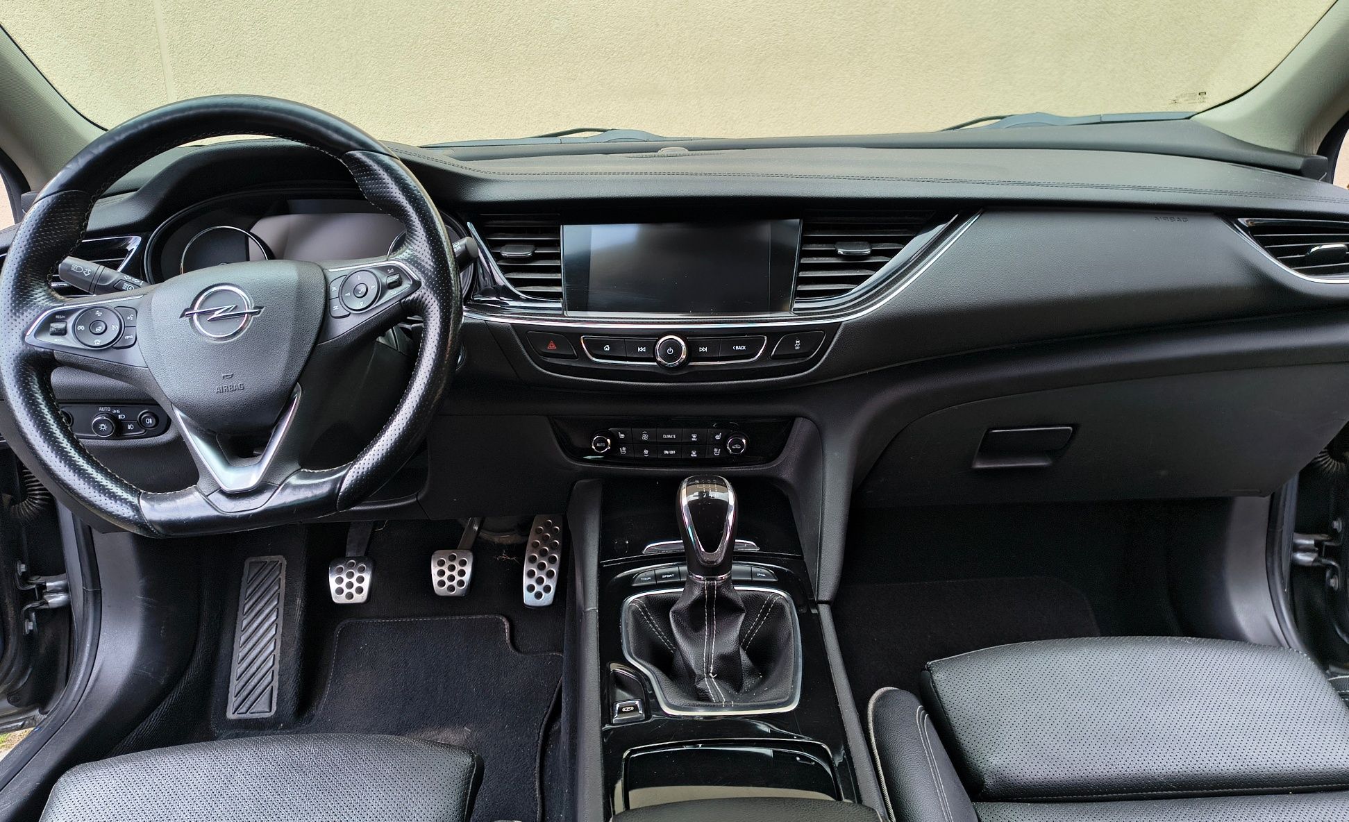 Opel Insignia B 2017, 1.6 CDTI, bogate wyposażenie