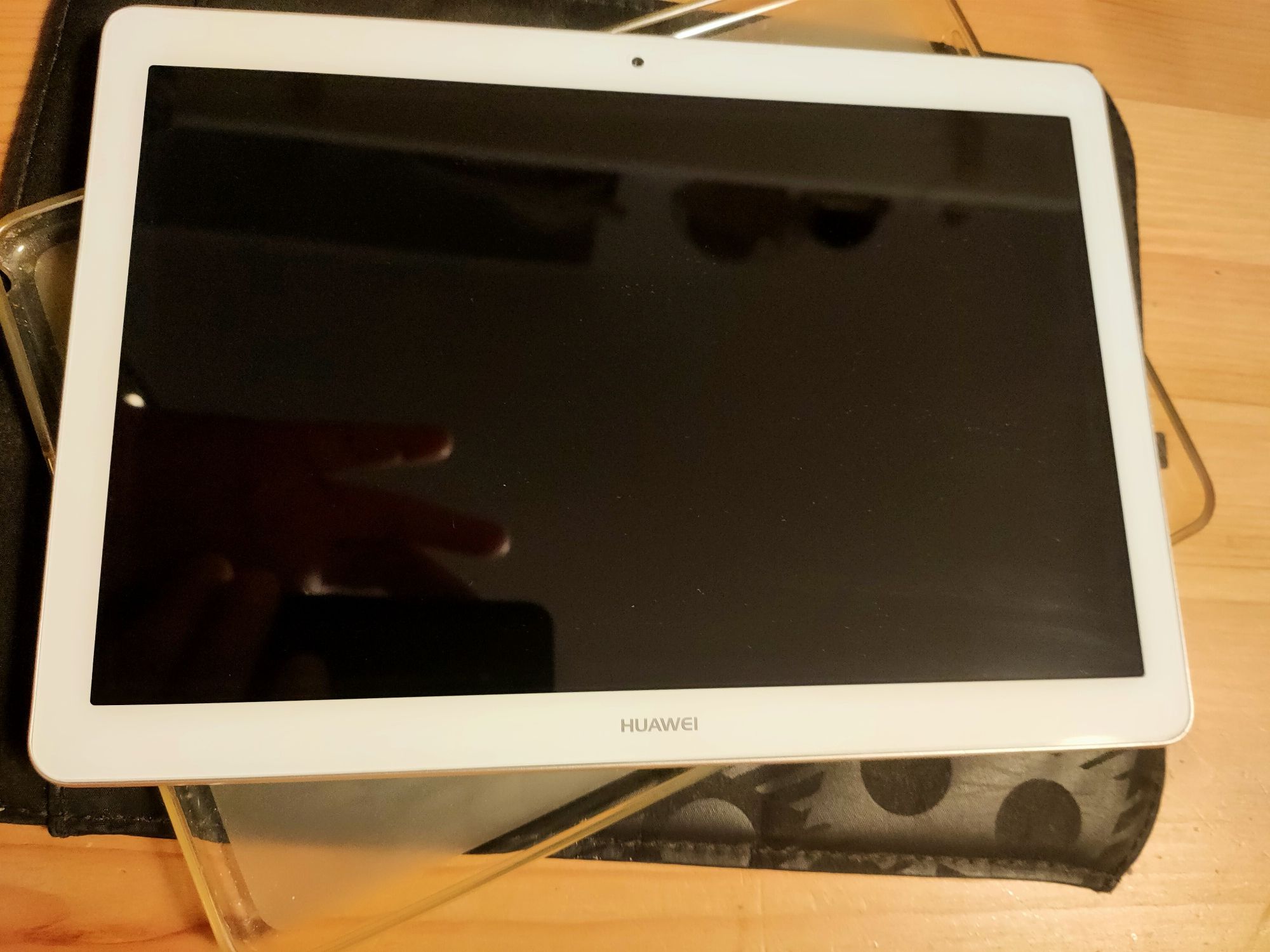 Tablet Huawei MediaPad T3 10cali pokrowiec wsuwka guma plus szklo