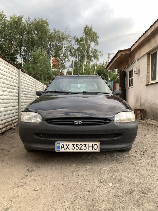 Продам форд ескорт срочно!!!