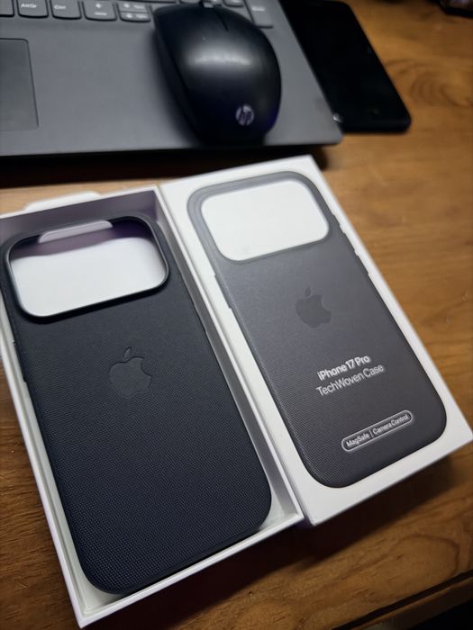 Techwoven for iPhone 17 Pro