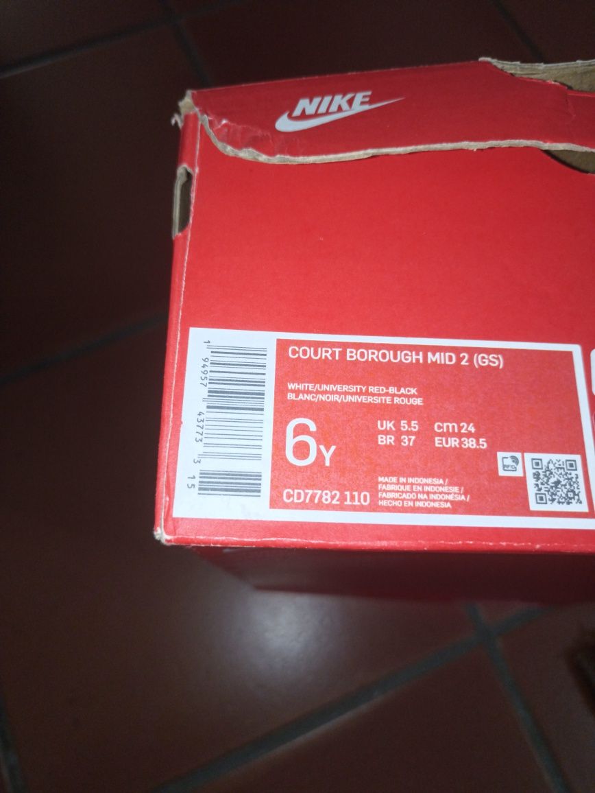 Sapatilha Nike Court Borough Mid 2